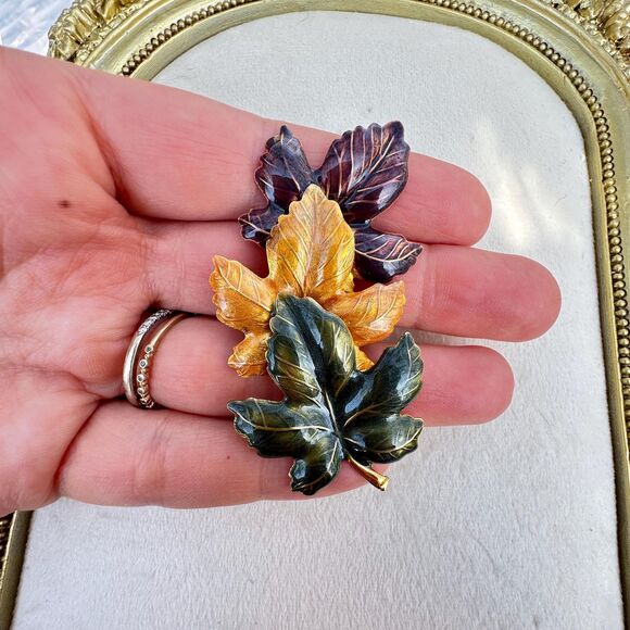 Vintage Jewelry Enamel Leaves Fall Leaf Brooch Autumn Pin - Picture 1 of 2